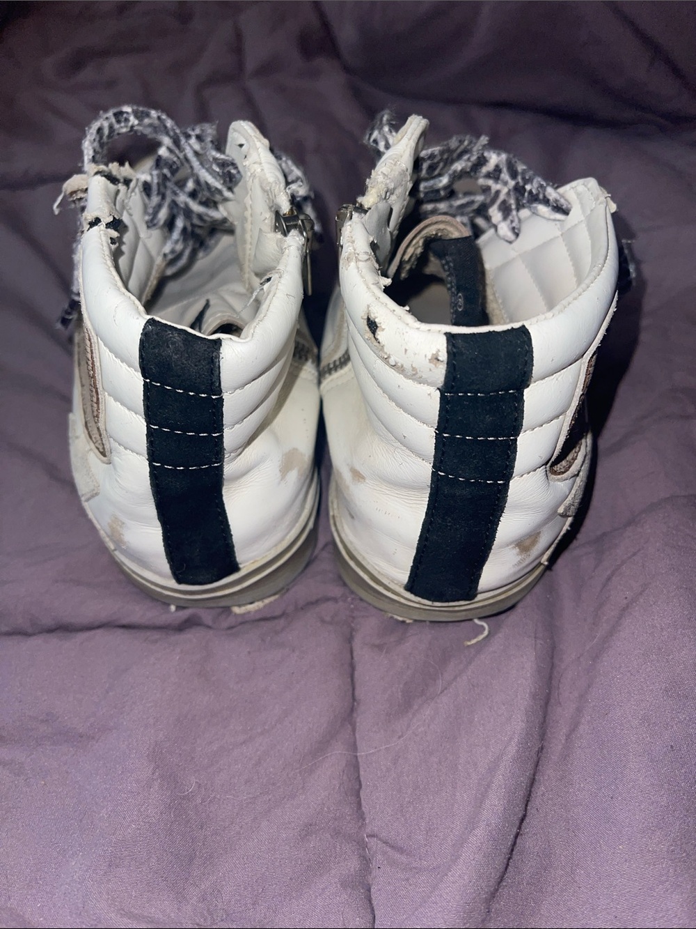 Golden Goose White High-Top Sneakers with Leopard-Print Laces - Picture 3 of 9